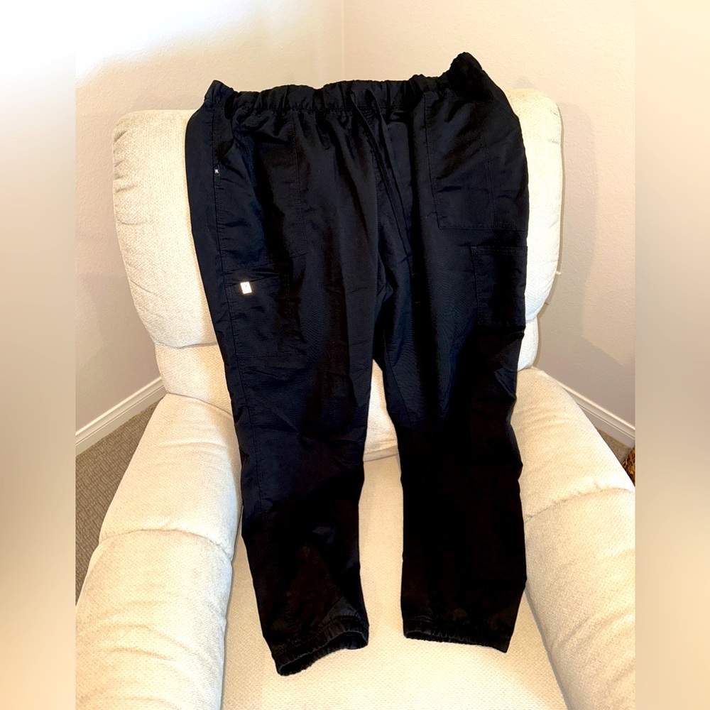 Plus Size Scrub Jogger Pants